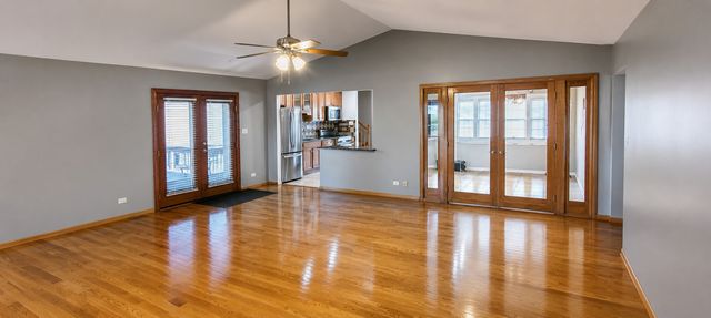 5639 N Manor Lane, Norwood Park Township, IL 60631