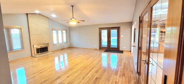 5639 N Manor Lane, Norwood Park Township, IL 60631