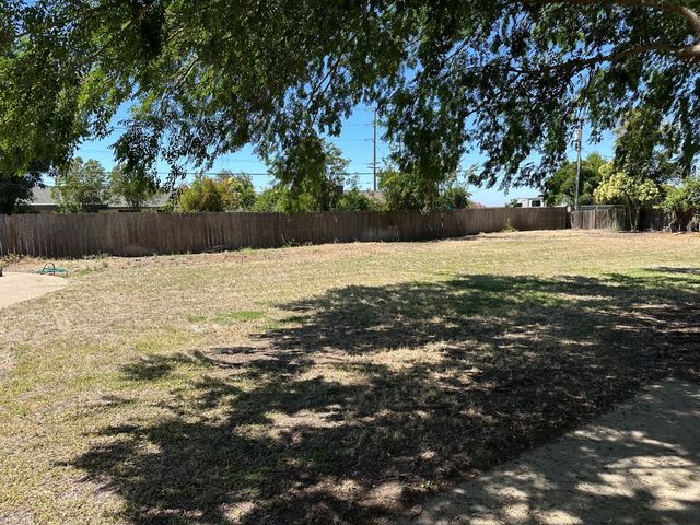 41148 Fig Grove Place, Madera, CA 93636