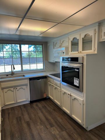 41148 Fig Grove Place, Madera, CA 93636