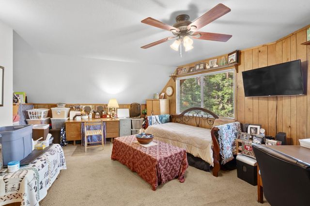 2216 Castlewood Ln, Arnold, CA 95223