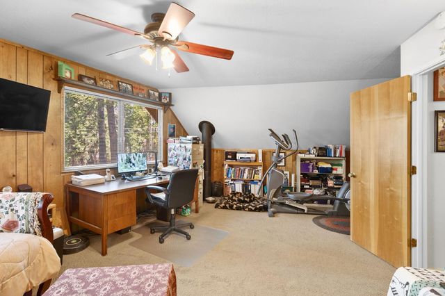 2216 Castlewood Ln, Arnold, CA 95223