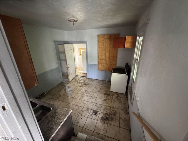 540 E 123rd Street, Cleveland, OH 44108