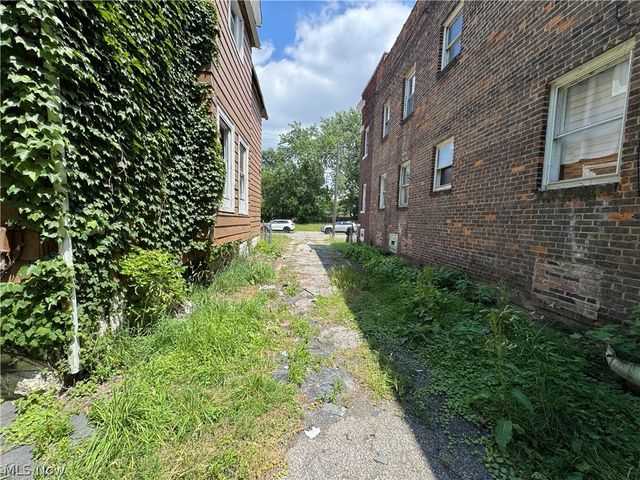540 E 123rd Street, Cleveland, OH 44108