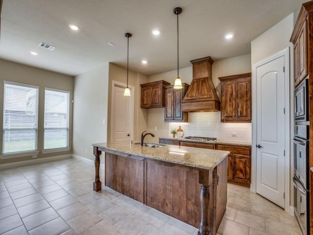 716 Sandbox Drive, Little Elm, TX 76227