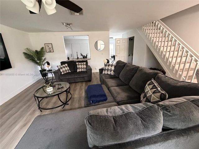 3801 NW 121st Ave, Sunrise, FL 33323