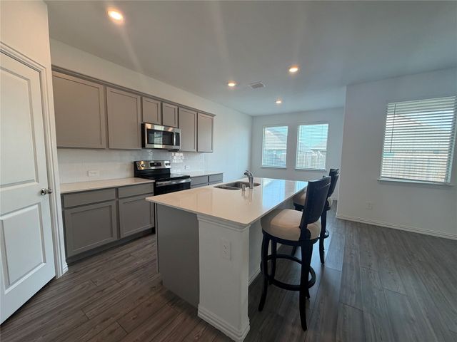 134 Blair Drive, Fate, TX 75189