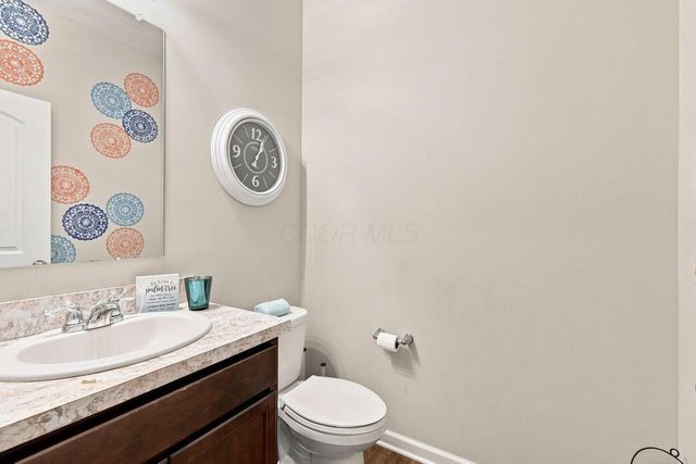 182 Mannaseh Drive W, Granville, OH 43023
