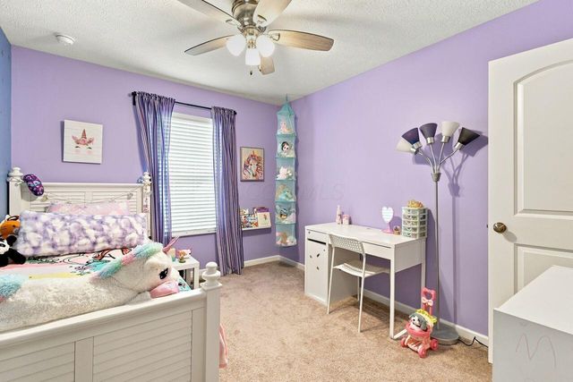 182 Mannaseh Drive W, Granville, OH 43023