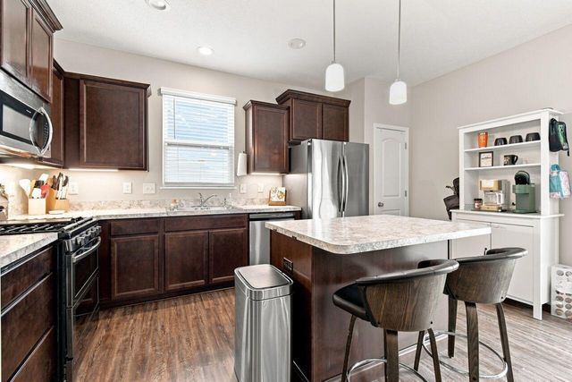 182 Mannaseh Drive W, Granville, OH 43023
