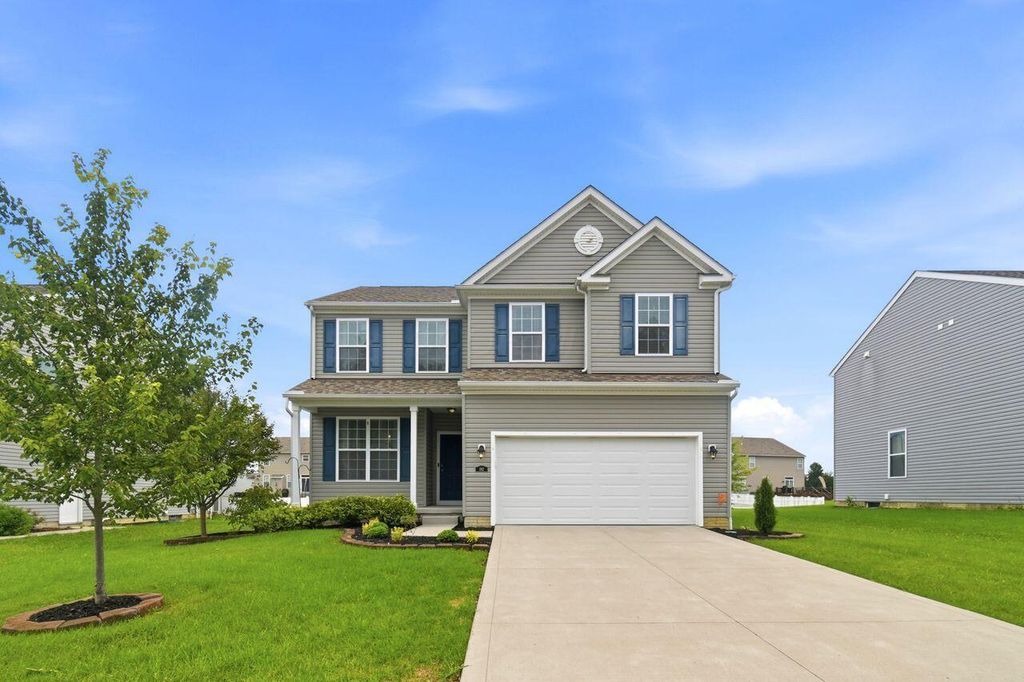 182 Mannaseh Drive W, Granville, OH 43023
