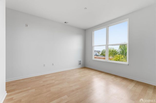 5800 3rd Street 1412, San Francisco, CA 94124