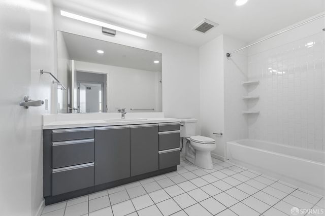 5800 3rd Street 1412, San Francisco, CA 94124