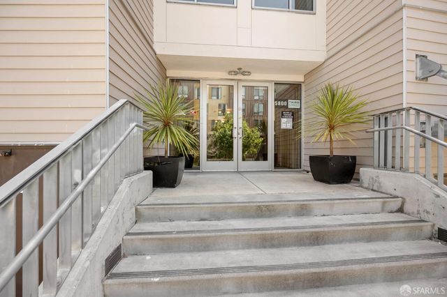 5800 3rd Street 1412, San Francisco, CA 94124