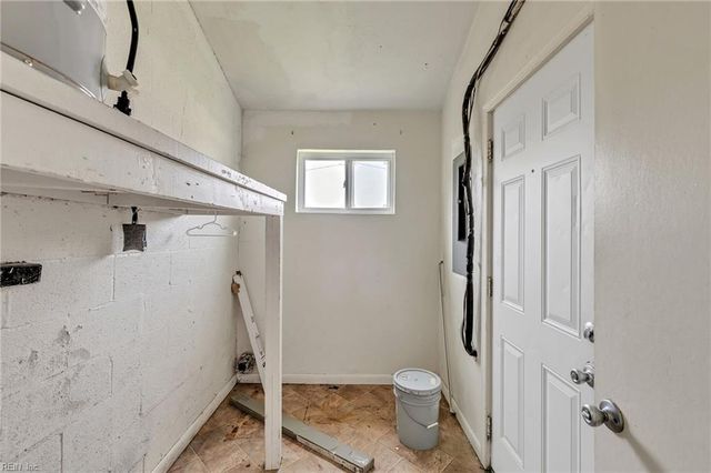6625 Stoney PT, Norfolk, VA 23502