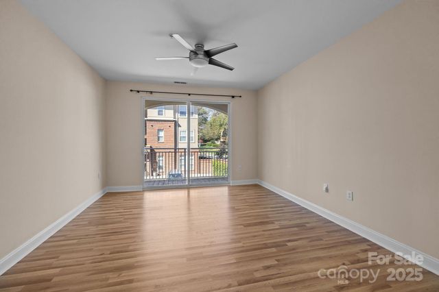 1302 Kenilworth Avenue 112, Charlotte, NC 28203