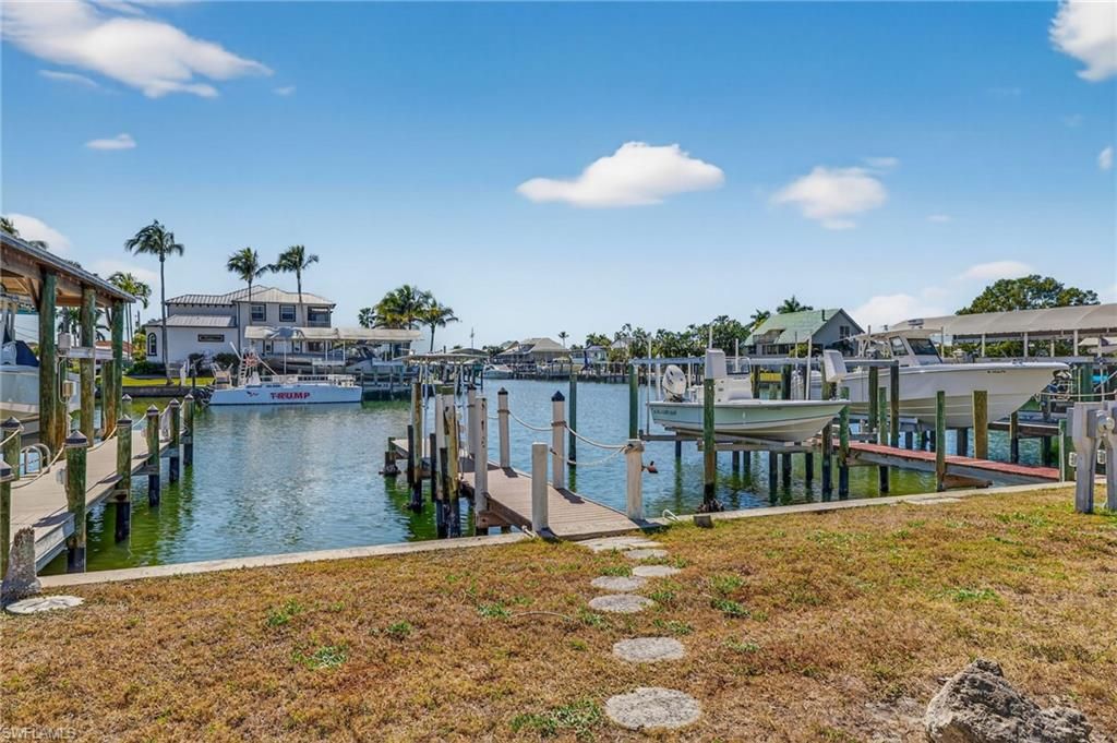 12130 Siesta DR, FORT MYERS BEACH, FL 33931 — photo 4