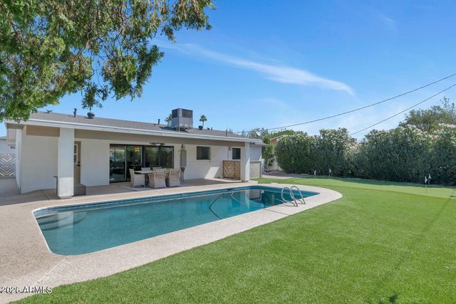 8225 E JACKRABBIT Road, Scottsdale, AZ 85250
