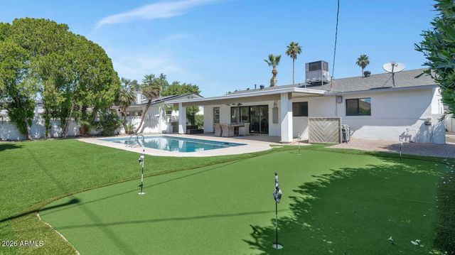 8225 E JACKRABBIT Road, Scottsdale, AZ 85250