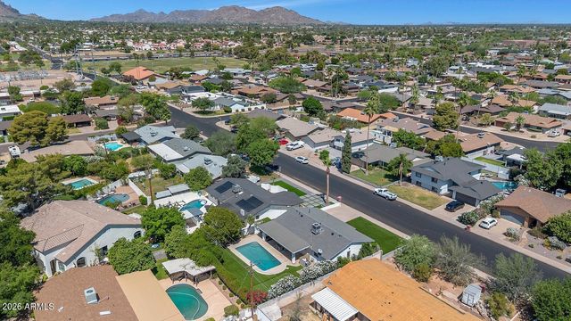 8225 E JACKRABBIT Road, Scottsdale, AZ 85250