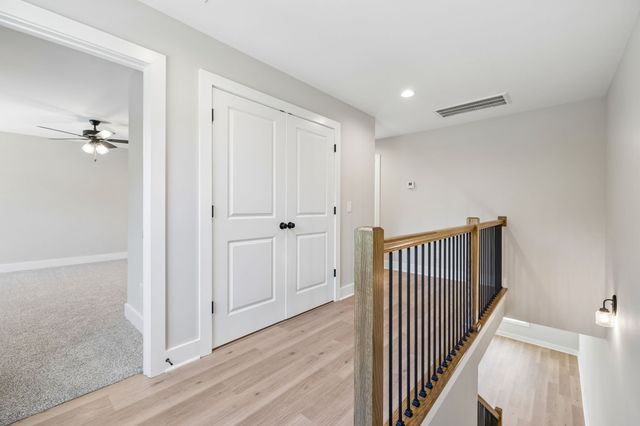 2611 Old Greenbrier Pike, Greenbrier, TN 37073