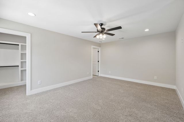 2611 Old Greenbrier Pike, Greenbrier, TN 37073