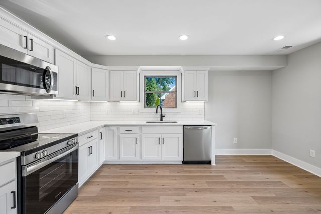 2611 Old Greenbrier Pike, Greenbrier, TN 37073