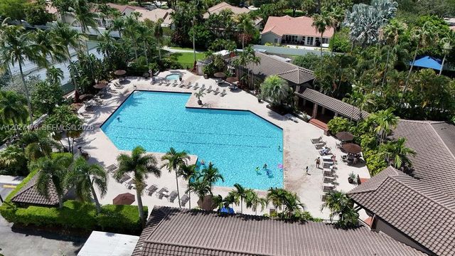 10202 Caracas Street, Cooper City, FL 33026
