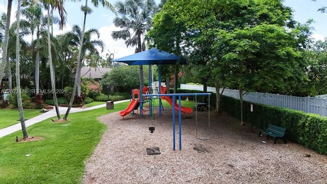 10202 Caracas Street, Cooper City, FL 33026