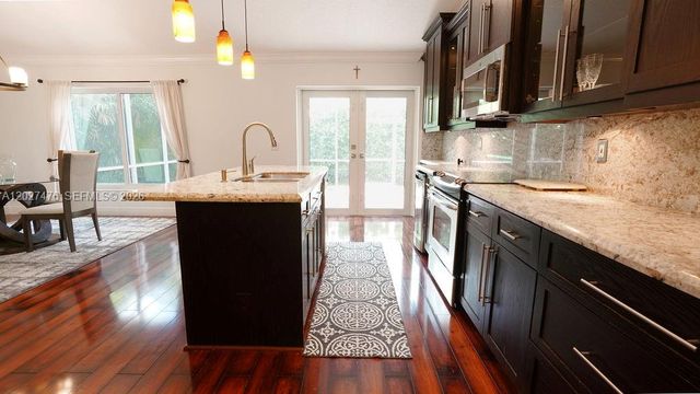 10202 Caracas Street, Cooper City, FL 33026
