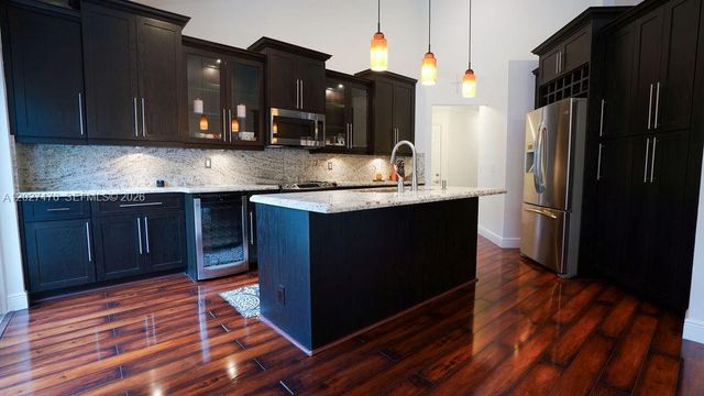 10202 Caracas Street, Cooper City, FL 33026