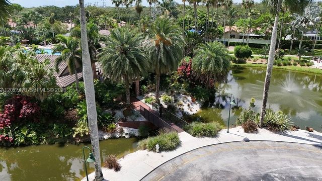 10202 Caracas Street, Cooper City, FL 33026