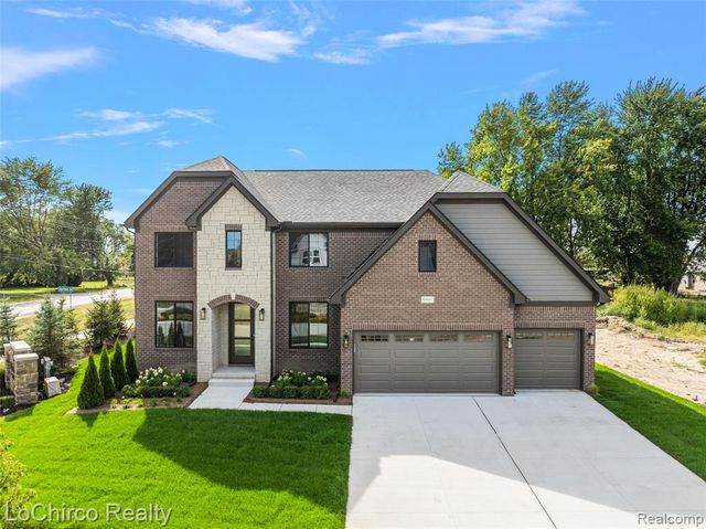49001 Wingfield Drive, Macomb, MI 48044