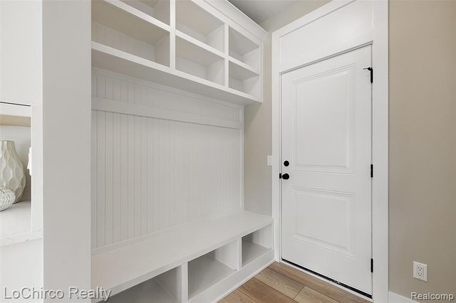 49001 Wingfield Drive, Macomb, MI 48044