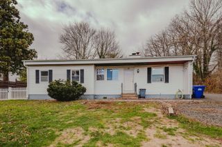 33 Orchard Hill Road, Branford, CT 06511