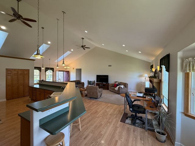 17N975 Harmony Road, Hampshire, IL 60140