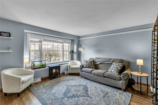 75 Albion Avenue, Amherst, NY 14226