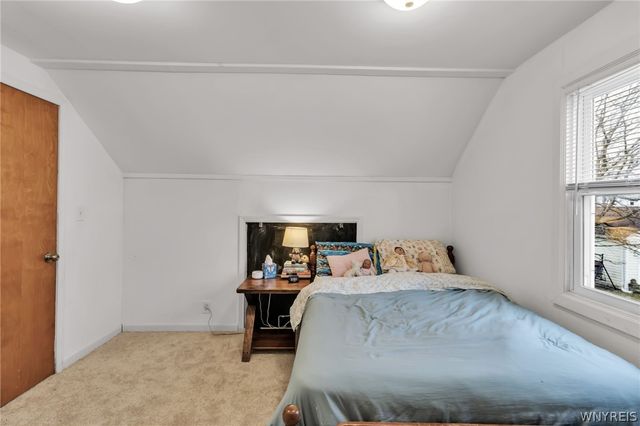 75 Albion Avenue, Amherst, NY 14226