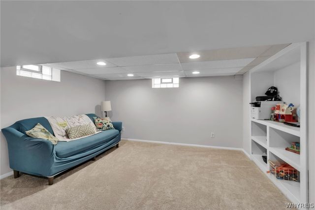 75 Albion Avenue, Amherst, NY 14226