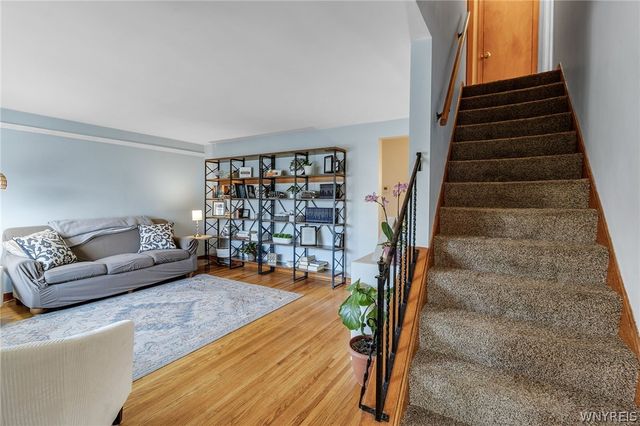 75 Albion Avenue, Amherst, NY 14226