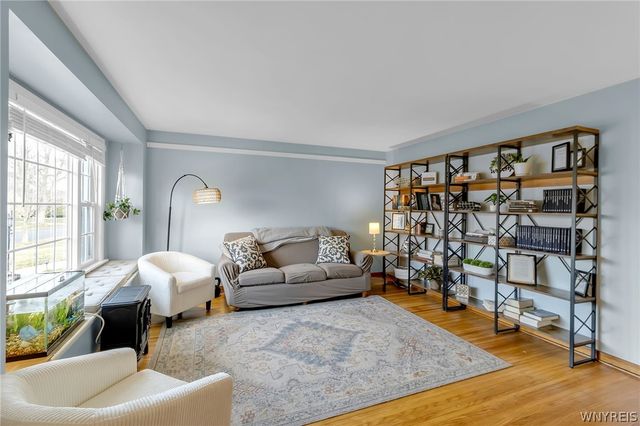 75 Albion Avenue, Amherst, NY 14226