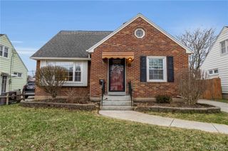 75 Albion Avenue, Amherst, NY 14226