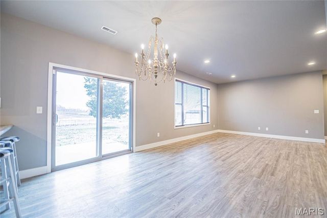 724 State Highway H, Neelyville, MO 63954