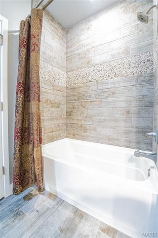 724 State Highway H, Neelyville, MO 63954