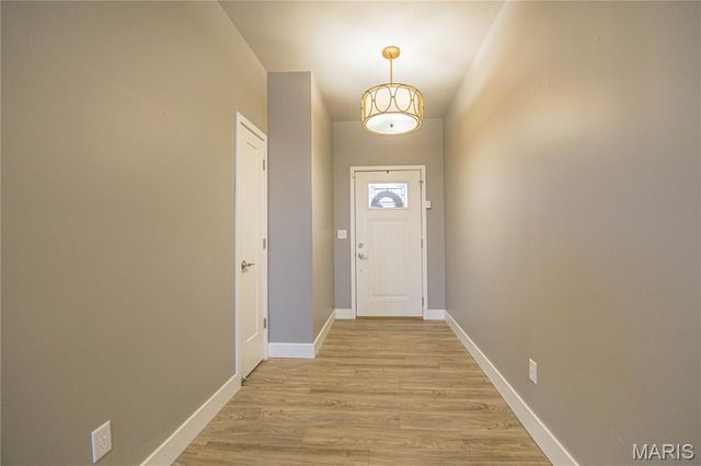 724 State Highway H, Neelyville, MO 63954