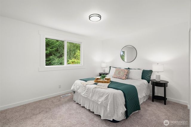 3085 Aegean Boulevard NE, Bremerton, WA 98311