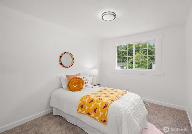 3085 Aegean Boulevard NE, Bremerton, WA 98311