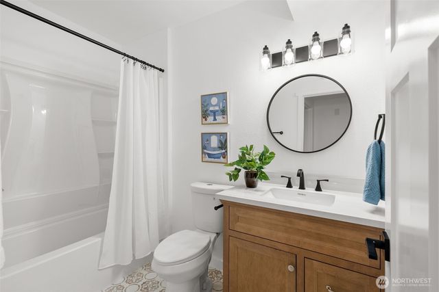 3085 Aegean Boulevard NE, Bremerton, WA 98311