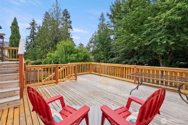 3085 Aegean Boulevard NE, Bremerton, WA 98311