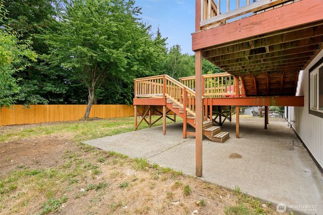 3085 Aegean Boulevard NE, Bremerton, WA 98311